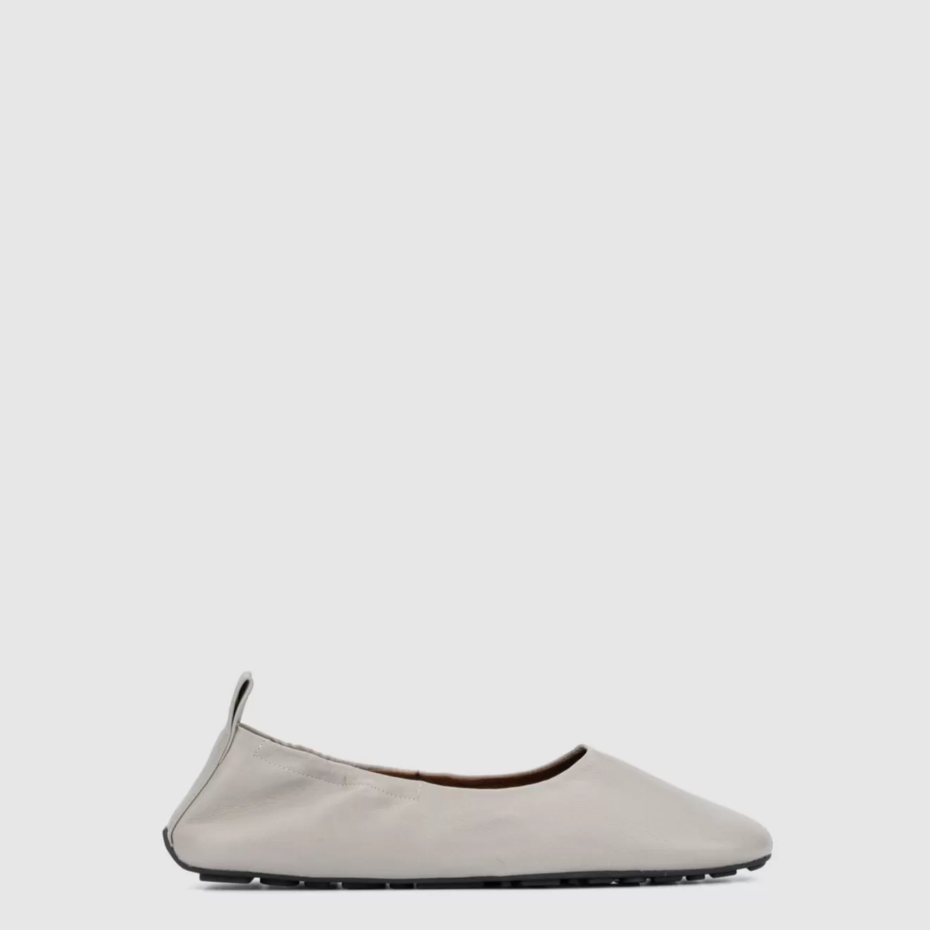 Women Aquatalia Flats | Quortney Light Grey